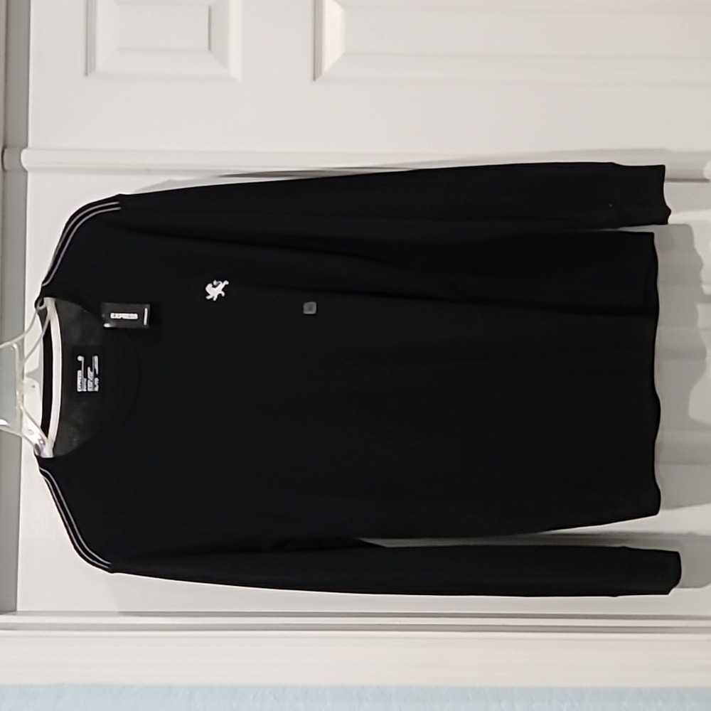 NWT Express L/S Waffle Knit Black Shirt w/ Lion Logo. Size: XL